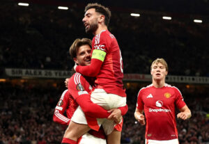 Thành tích của MU và Tottenham